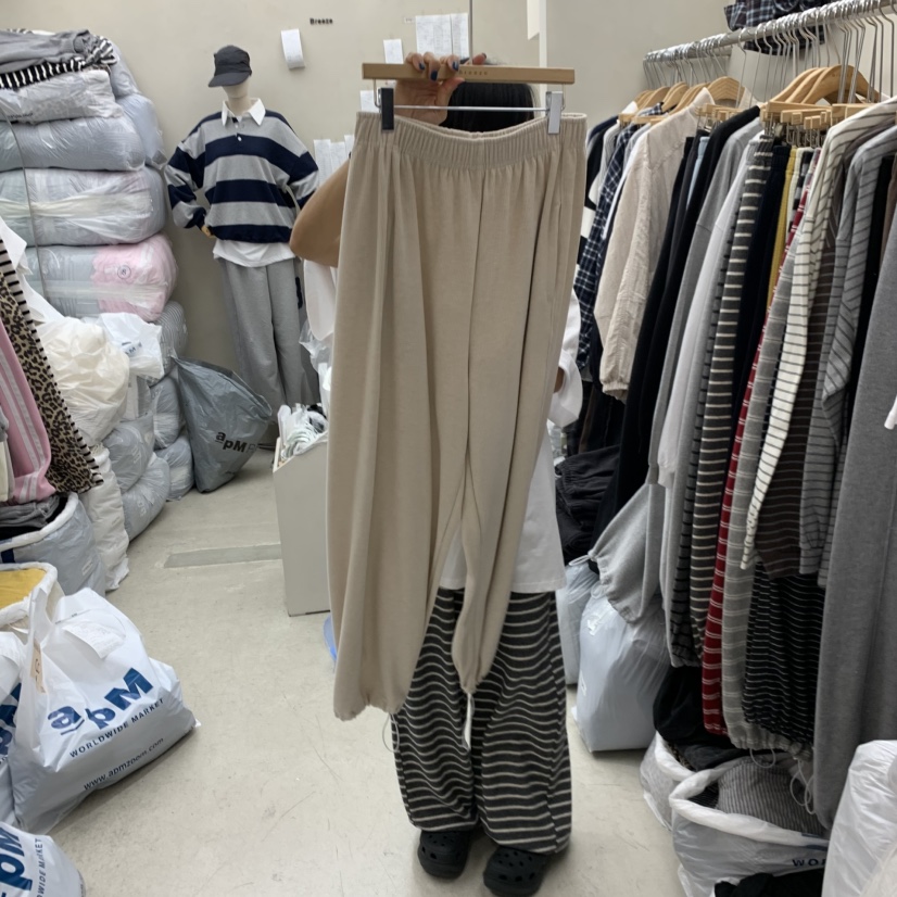 鞋帽批發(fā) 供應(yīng)鏈中的基礎(chǔ)環(huán)節(jié)與市場(chǎng)前景分析